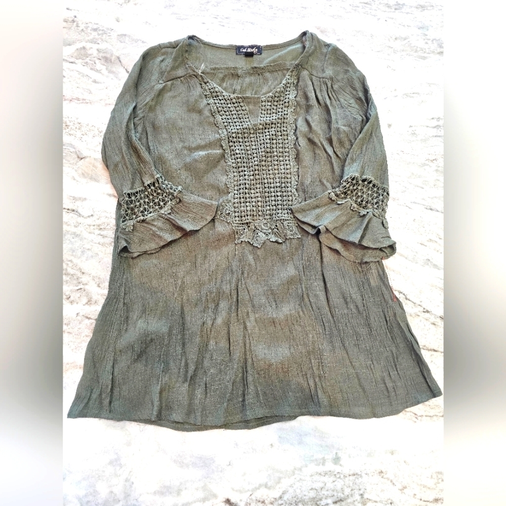 Cal Style Women Tunic Top Size L Semi Sheer Lined Boho Hippie Floral
